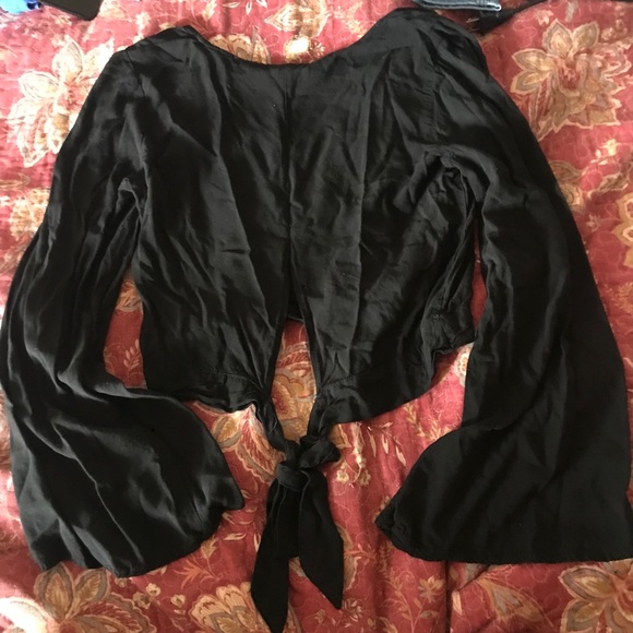 Crop top - Picture 2 of 3